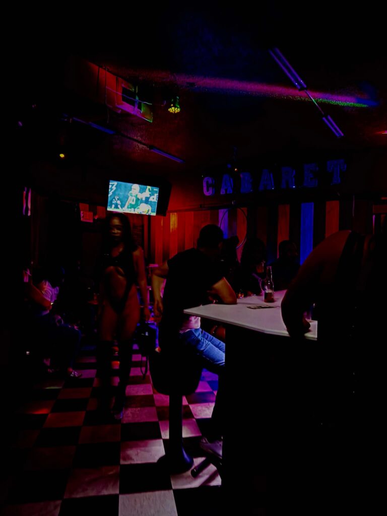 club-27-cabaret-interior-4