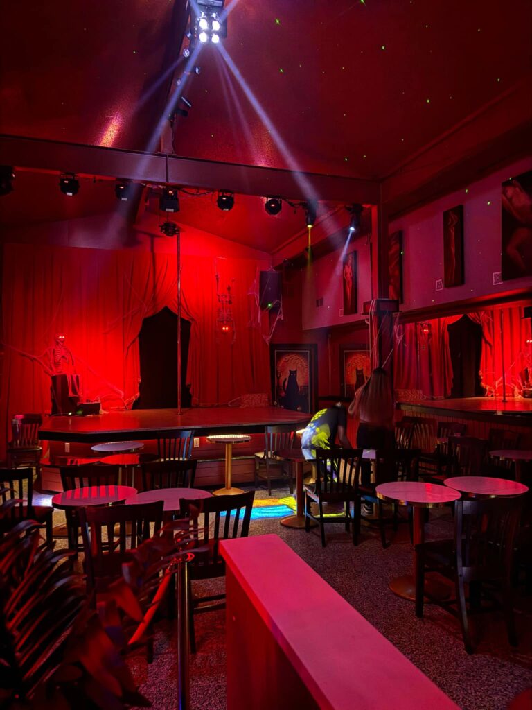 club-27-interior-5